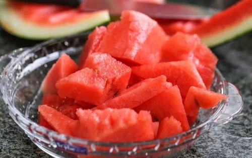 广州晚上吃瓜视频,一场别开生面的“吃瓜”盛宴