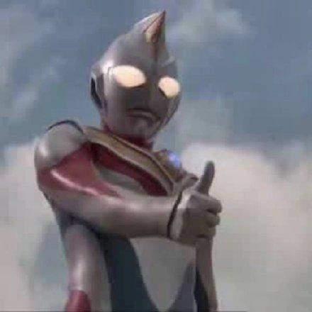 奥特曼吃小瓜视频,奥特曼与夏日小瓜的欢乐时光