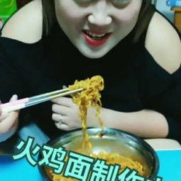 小厨神吃瓜视频,揭秘美食背后的趣味故事