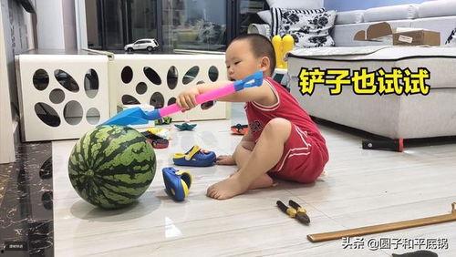 人类幼崽另类吃瓜视频,萌态十足，揭秘萌娃美食新风尚